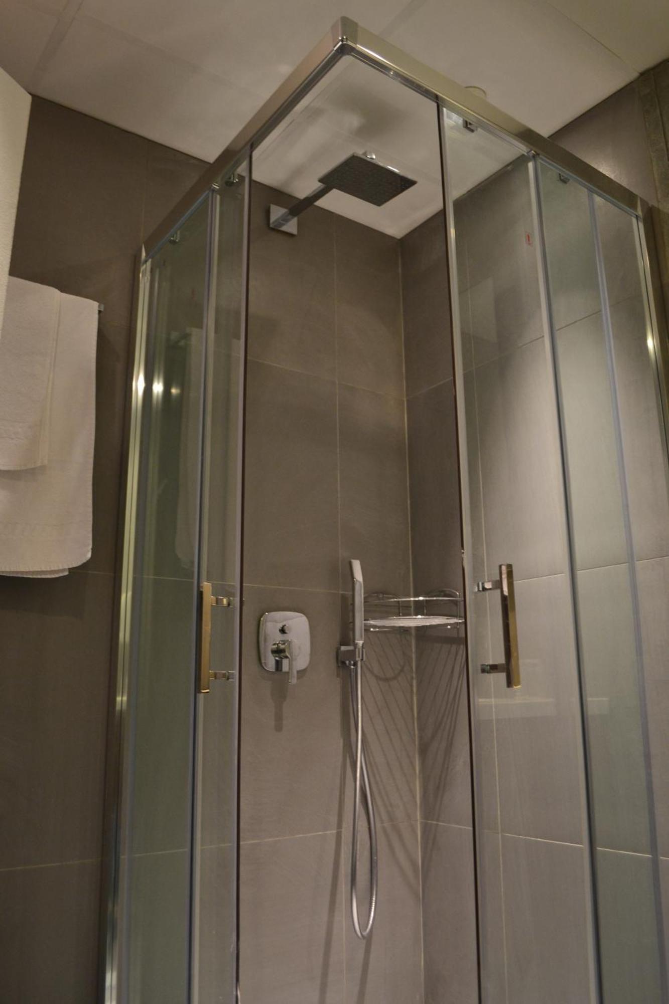 Hotel Schtak Cannes Ngoại thất bức ảnh